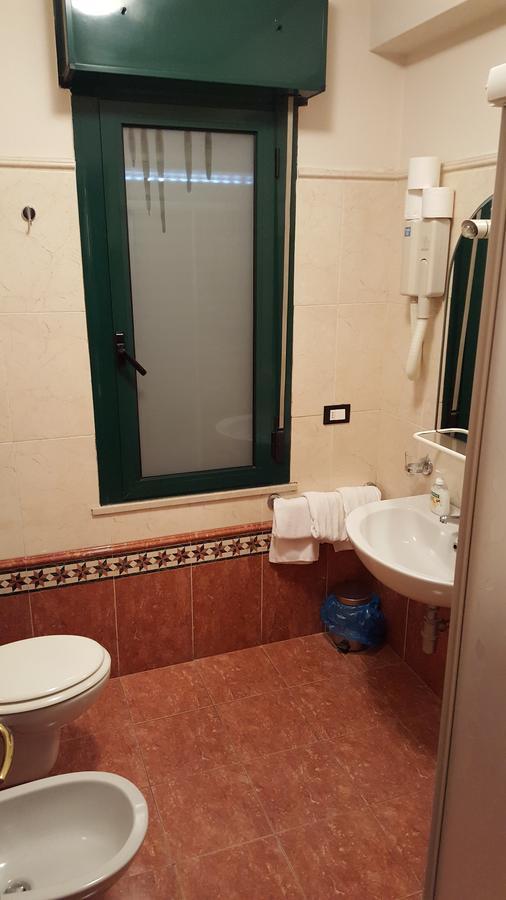 Hotel Ristorante Amalfitana Dello المظهر الخارجي الصورة