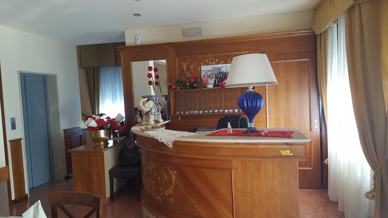 Hotel Ristorante Amalfitana Dello المظهر الخارجي الصورة
